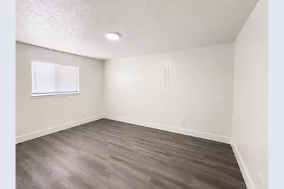 2002 Washington Street, Commerce, TX 75428 - Photo 7