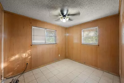1204 E 13th Avenue, Corsicana, TX 75110 - Photo 17