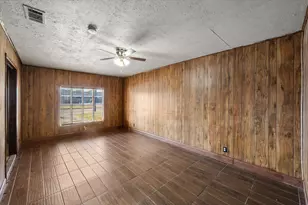1204 E 13th Ave, Corsicana, TX 75110 - Photo 5