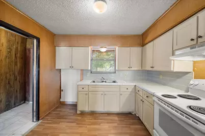 1204 E 13th Avenue, Corsicana, TX 75110 - Photo 13