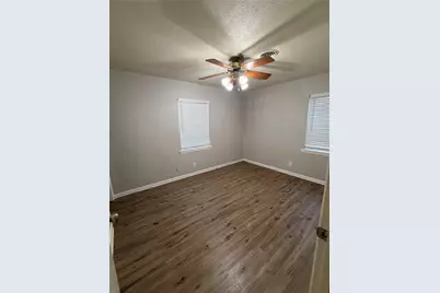 2220 Bella Vista Drive, Paris, TX 75460 - Photo 3