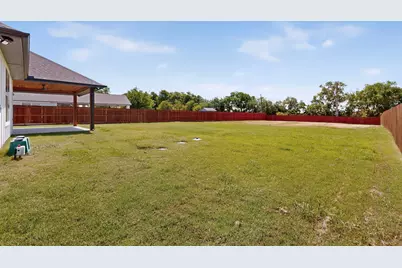 1672 Brookview Drive, Lancaster, TX 75146 - Photo 37