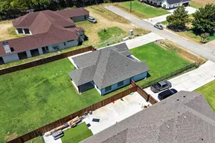 1672 Brookview Dr, Lancaster, TX 75146 - Photo 39