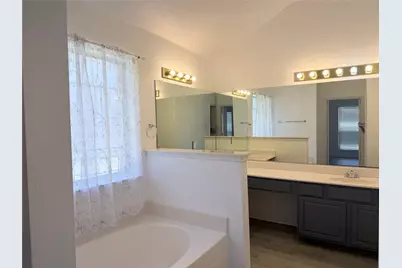 619 Douglas Drive, Mansfield, TX 76063 - Photo 9