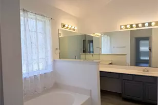 619 Douglas Dr, Mansfield, TX 76063 - Photo 9