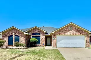 619 Douglas Dr, Mansfield, TX 76063 - Photo 1