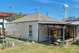 200 E Crossmain, Milford, TX 76670 - Photo 5