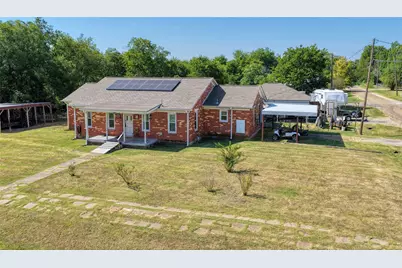 200 E Crossmain, Milford, TX 76670 - Photo 9