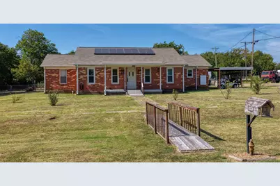 200 E Crossmain, Milford, TX 76670 - Photo 1