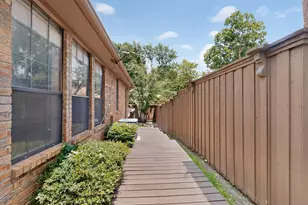 1216 Olde Towne Dr, Irving, TX 75061 - Photo 27