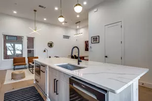 4208 Live Oak St, Dallas, TX 75204 - Photo 13
