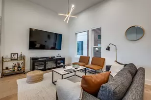 4208 Live Oak St, Dallas, TX 75204 - Photo 3