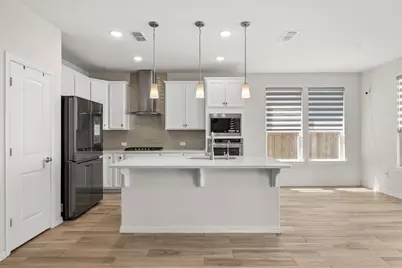 9919 Bates Street, Irving, TX 75063 - Photo 11