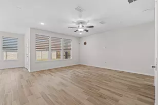 9919 Bates St, Irving, TX 75063 - Photo 13