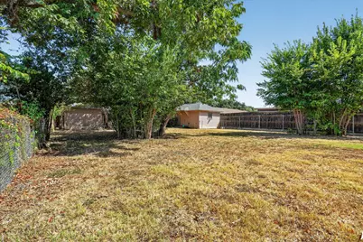 1516 Francis Street, Carrollton, TX 75006 - Photo 27