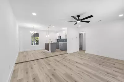 5101 Miller Avenue, Fort Worth, TX 76119 - Photo 9