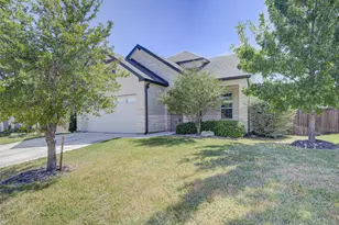 106 Bear Paw Run, Georgetown, TX 78628 - Photo 3