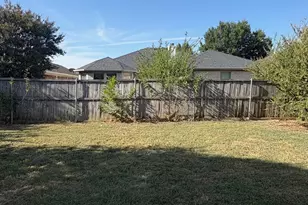 8008 Mourning Dove Dr, Arlington, TX 76002 - Photo 3