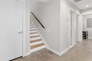 2714 Shelby Ave, Dallas, TX 75219 - Photo 3