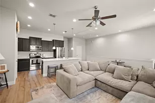 1920 Bel Air Dr, Arlington, TX 76010 - Photo 9