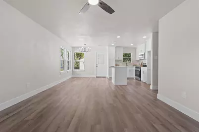 5908 Locke Avenue, Fort Worth, TX 76107 - Photo 3