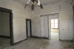 907 E Texas Ave, Mart, TX 76664 - Photo 3
