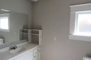 907 E Texas Ave, Mart, TX 76664 - Photo 9