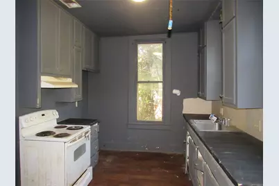 907 E Texas Avenue, Mart, TX 76664 - Photo 11