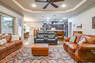 7101 Westover Dr, Granbury, TX 76049 - Photo 11