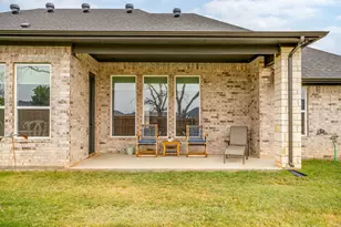 2172 Middlewood Cir, Granbury, TX 76049 - Photo 35