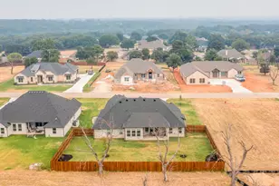 2172 Middlewood Cir, Granbury, TX 76049 - Photo 39