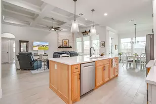 2172 Middlewood Cir, Granbury, TX 76049 - Photo 13