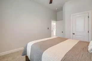 2172 Middlewood Cir, Granbury, TX 76049 - Photo 33
