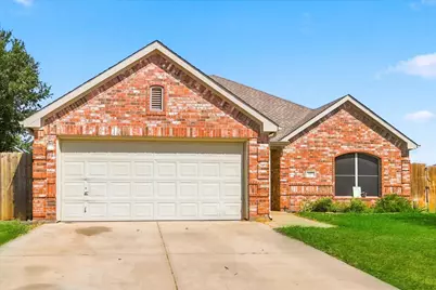 1012 Scenic Drive, Justin, TX 76247 - Photo 3