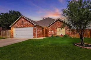 1012 Scenic Dr, Justin, TX 76247 - Photo 1