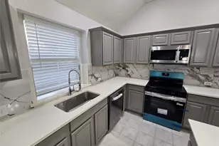 5200 White Hills Dr, Fort Worth, TX 76137 - Photo 11