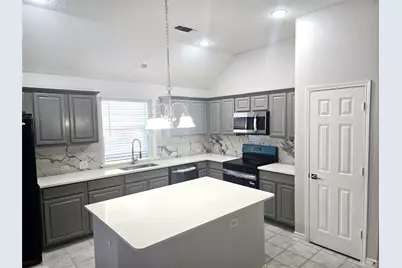 5200 White Hills Drive, Fort Worth, TX 76137 - Photo 7