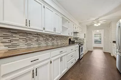 3204 Broken Arrow Road, Denton, TX 76209 - Photo 11