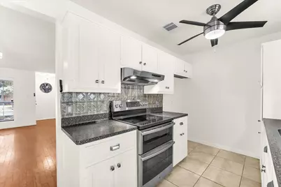 4626 Lexington Street, Bellmead, TX 76705 - Photo 7