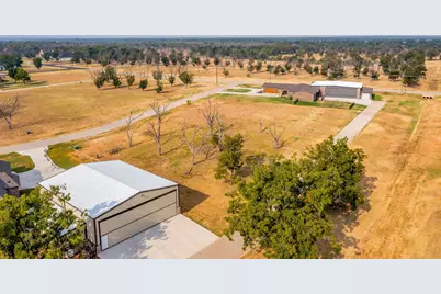 6005 Bonanza Drive, Granbury, TX 76049 - Photo 7