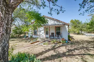 3300 31st St, Fort Worth, TX 76106 - Photo 1