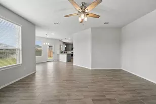 925 Billups Dr, Van Alstyne, TX 75495 - Photo 7