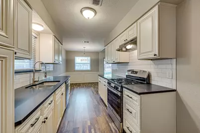 2101 Warwick Drive, Arlington, TX 76015 - Photo 11