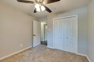 2101 Warwick Dr, Arlington, TX 76015 - Photo 23
