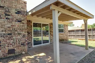 2101 Warwick Dr, Arlington, TX 76015 - Photo 19