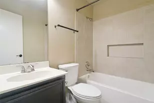 1754 Circle Creek Dr, Lewisville, TX 75067 - Photo 21