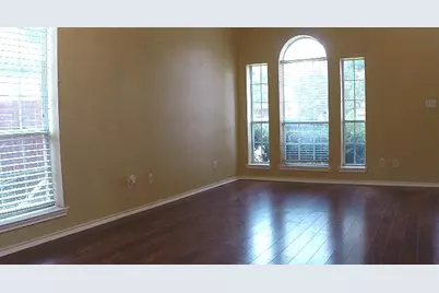 4426 Harpers Ferry Drive, Grand Prairie, TX 75052 - Photo 3