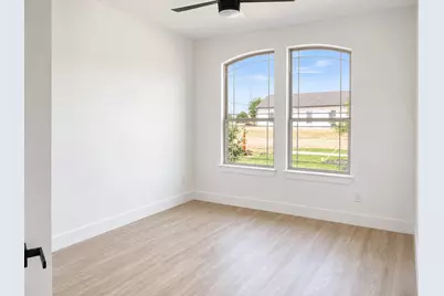 5408 David Strickland Road, Fort Worth, TX 76119 - Photo 9