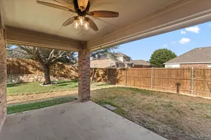 2037 Michelle Creek Dr, Little Elm, TX 75068 - Photo 27