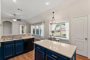 2037 Michelle Creek Dr, Little Elm, TX 75068 - Photo 13